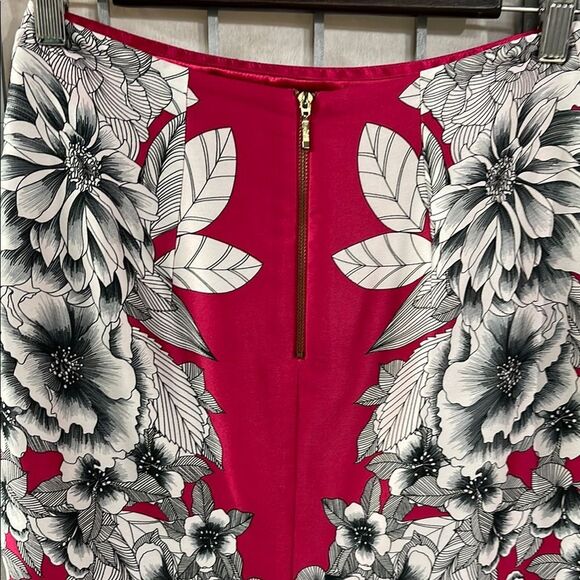 Tristan Red and Black Floral Pencil Skirt - Picture 3 of 4